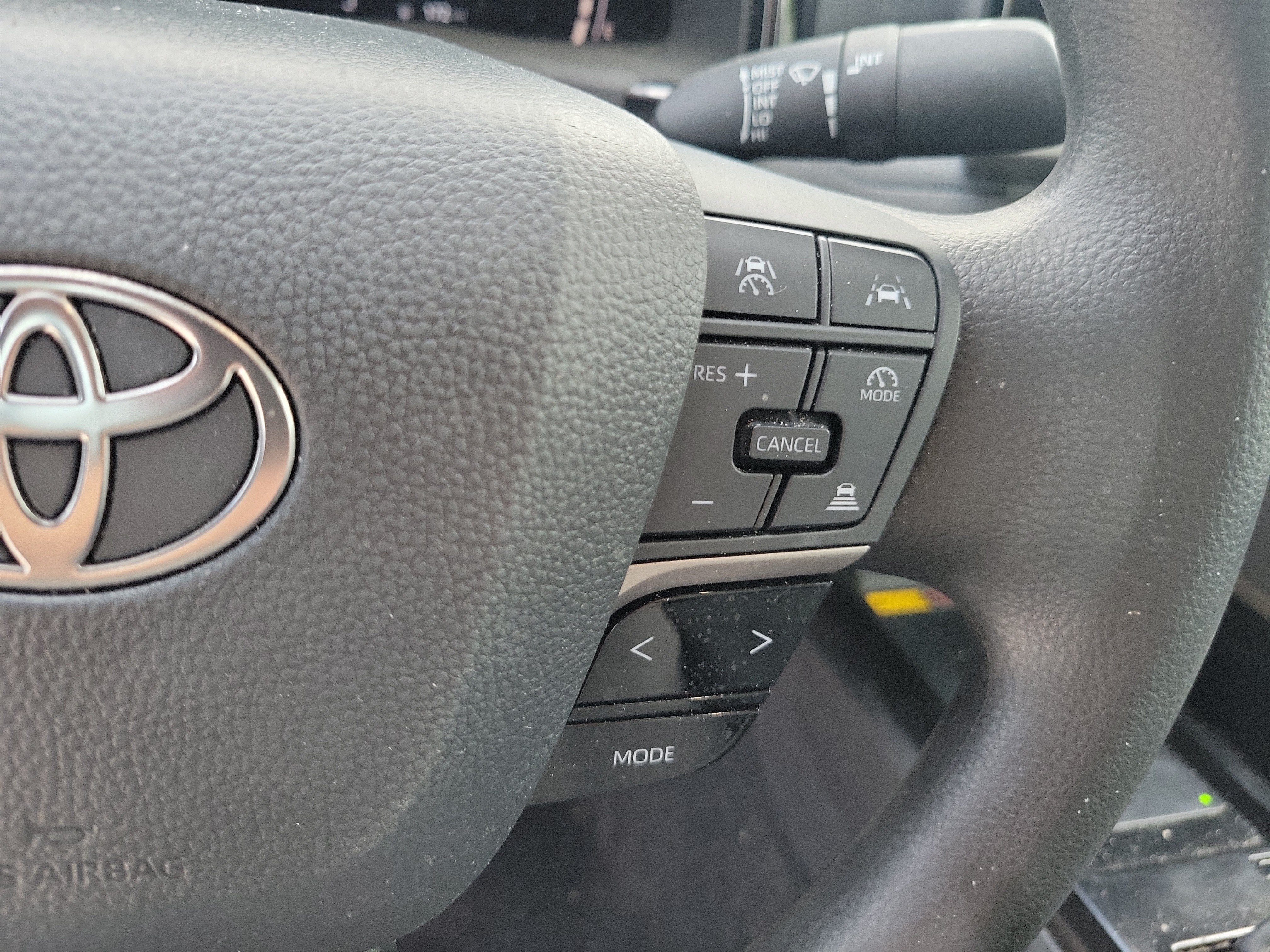 Used 2026 Toyota Camry LE FWD image 27