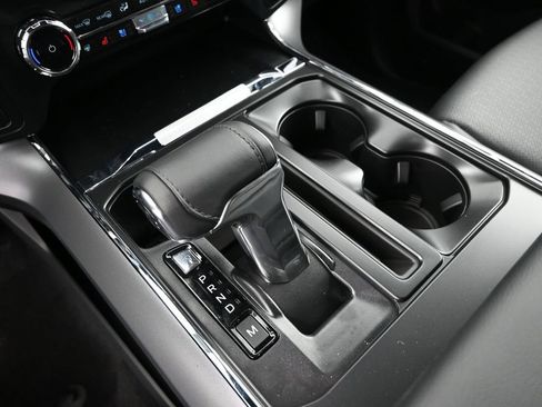 New 2025 Ford F150 Lariat w/ Equipment Group 501A Mid image 16