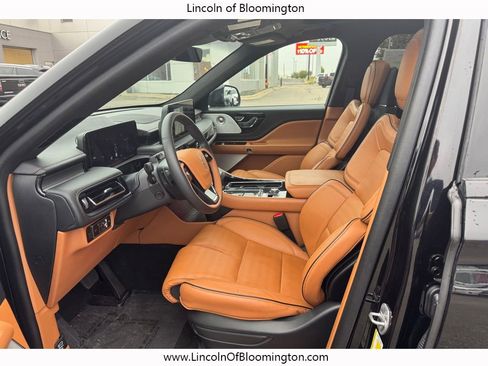 Certified 2025 Lincoln Aviator Black Label w/ Jet Appearance Package image 23