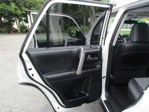 Used 2017 Toyota 4Runner SR5 Premium image 21