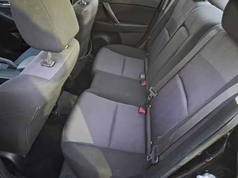 Used 2010 MAZDA MAZDA3 i Touring image 8