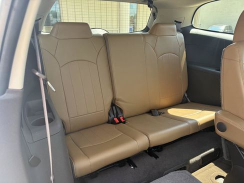 Used 2016 Buick Enclave Leather AWD/4WD image 11