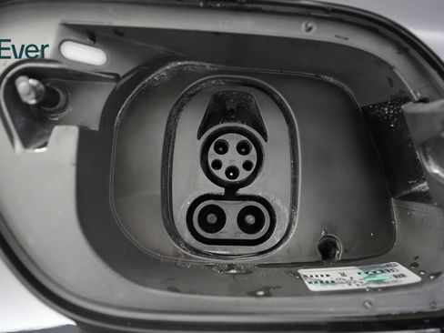 Used 2023 Volkswagen ID.4 Pro S image 10