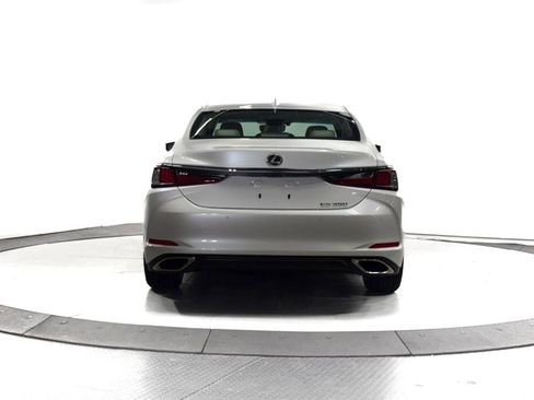 New 2025 Lexus ES 350 w/ Premium Package image 10