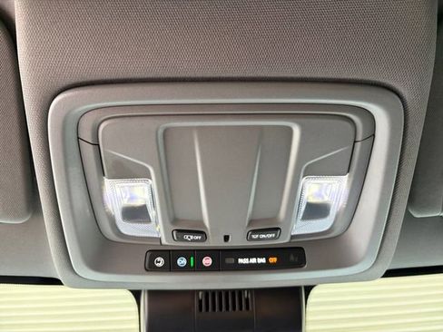 Certified 2025 GMC Sierra 1500 Pro w/ Pro Value Package image 10