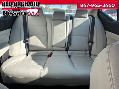 Used 2024 Nissan Altima 2.5 SL AWD/4WD image 11