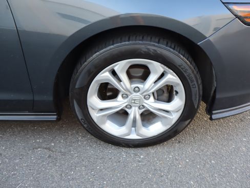 Used 2024 Honda Accord LX image 36
