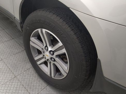 Used 2016 Chevrolet Traverse LT FWD image 31