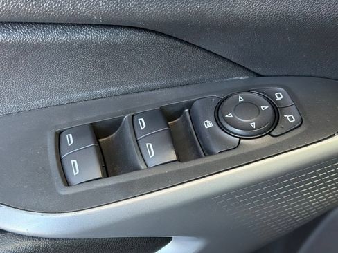 Used 2024 Chevrolet Trax LS w/ LS Convenience Package FWD image 11