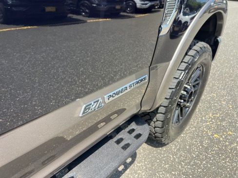 Certified 2021 Ford F350 Lariat w/ Tremor Off-Road Package AWD/4WD image 38