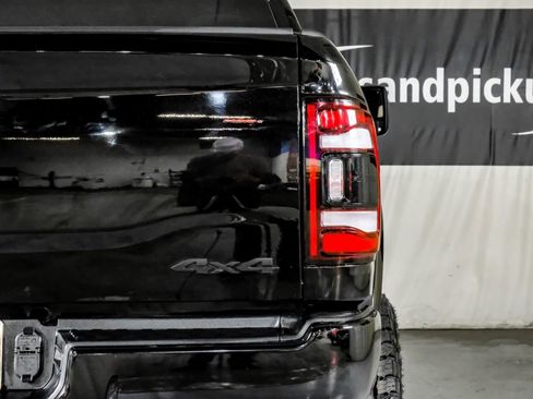 Used 2024 RAM 2500 Big Horn w/ Night Edition image 42