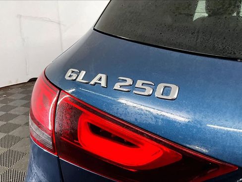 Used 2021 Mercedes-Benz GLA 250 4MATIC image 29