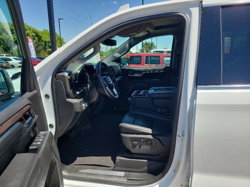 Used 2025 GMC Sierra 1500 SLT AWD/4WD image 10