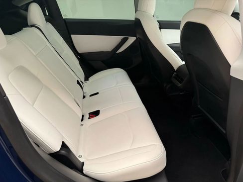 Used 2021 Tesla Model Y Performance image 37