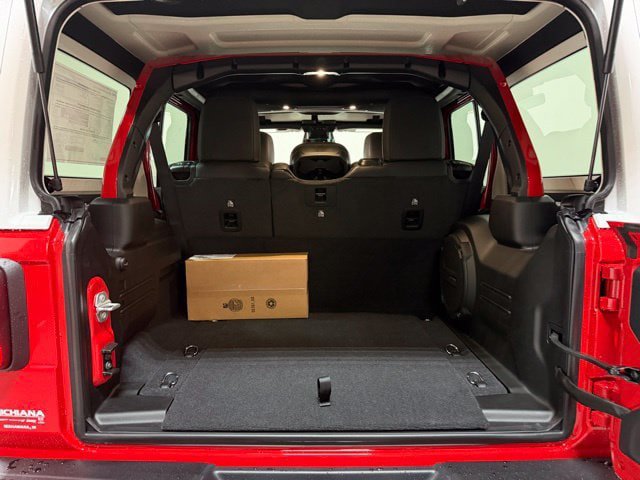 New 2026 Jeep Wrangler Unlimited Rubicon AWD/4WD image 9