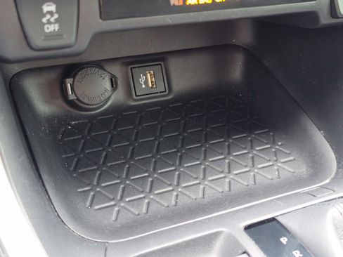 Used 2024 Toyota RAV4 LE FWD image 24
