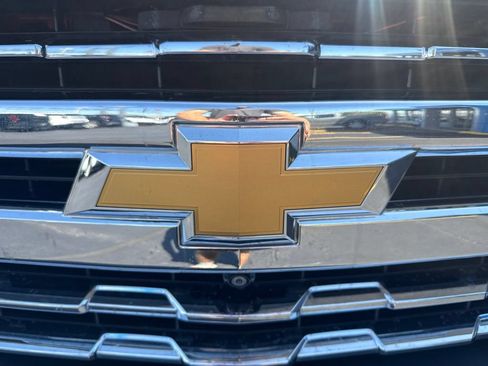 Used 2021 Chevrolet Silverado 1500 LTZ w/ LTZ Premium Package AWD/4WD image 11