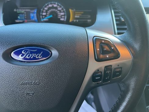 Used 2017 Ford Taurus SEL w/ Equipment Group 201A image 26