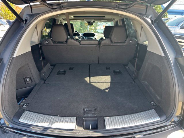 Used 2017 Acura MDX w/ Technology Package AWD/4WD image 25