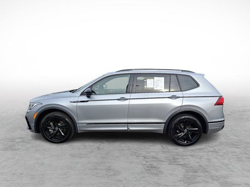 Used 2023 Volkswagen Tiguan SE R-Line image 2