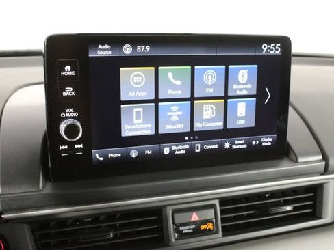 Used 2024 Honda Pilot EX-L image 32