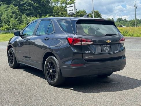 Used 2022 Chevrolet Equinox LS w/ LPO, Floor Liner Package FWD image 5