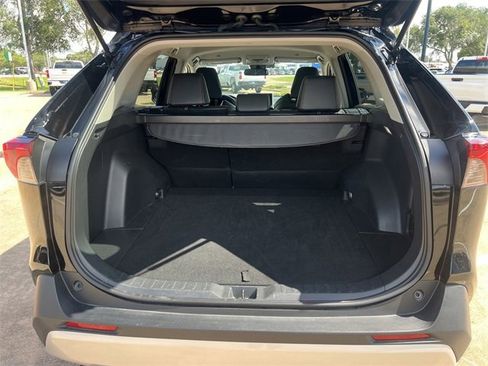 Used 2024 Toyota RAV4 Adventure image 29