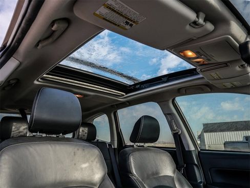 Used 2015 Subaru Forester 2.5i Limited image 16