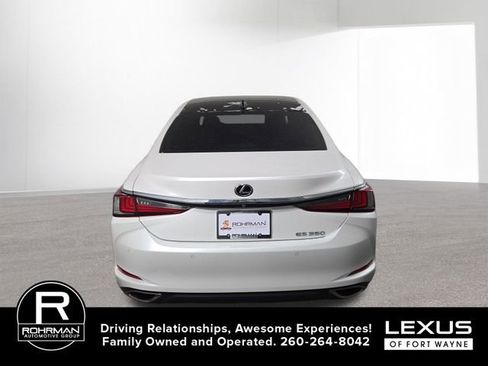 Used 2020 Lexus ES 350 Ultra Luxury w/ Accessory Package FWD image 9