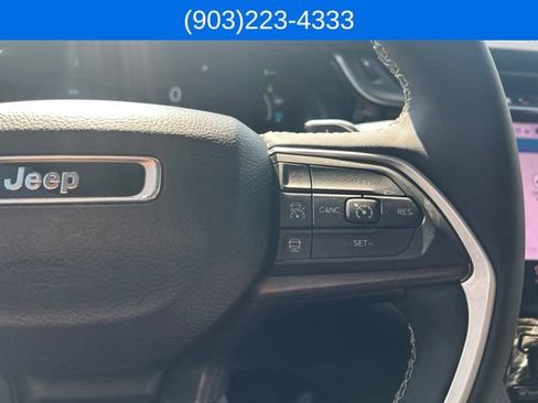 Used 2022 Jeep Grand Cherokee Limited 4xe w/ Luxury Tech Group II AWD/4WD image 24