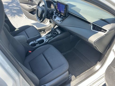 Used 2023 Toyota Corolla LE FWD image 34