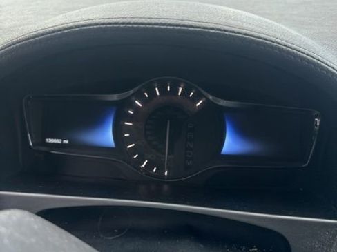 Used 2012 Lincoln MKX FWD image 1