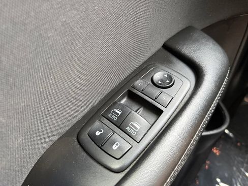 Used 2019 Dodge Challenger R/T RWD image 25
