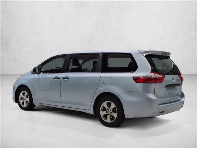 Used 2017 Toyota Sienna L FWD image 7