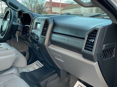 Used 2020 Ford F350 XL w/ Power Equipment Group image 42