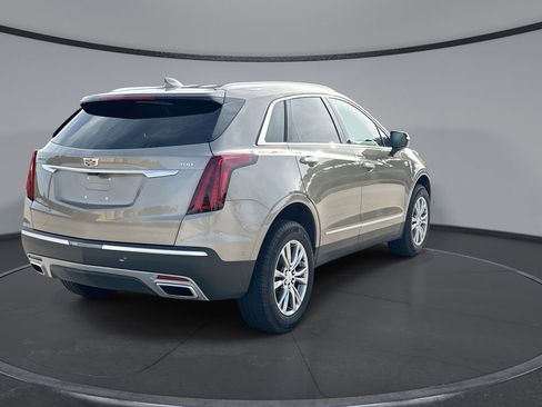 Used 2022 Cadillac XT5 Premium Luxury w/ Technology Package FWD image 11