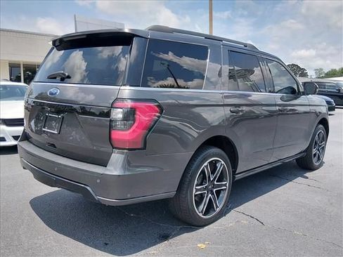 Certified 2021 Ford Expedition Limited RWD image 4