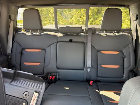 New 2026 GMC Sierra 1500 AT4 w/ AT4 Premium Package image 3