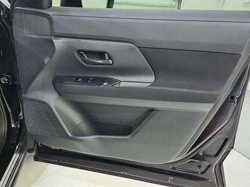 Used 2025 Nissan Kicks S FWD image 24