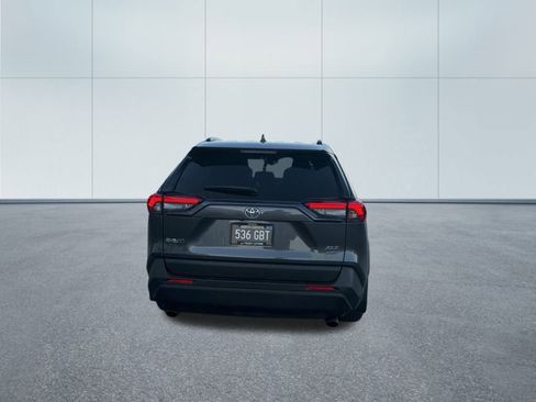 Used 2019 Toyota RAV4 XLE image 7