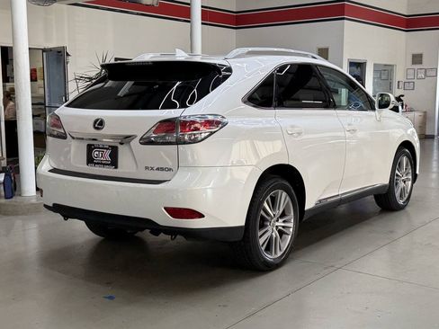Used 2015 Lexus RX 450h AWD image 2