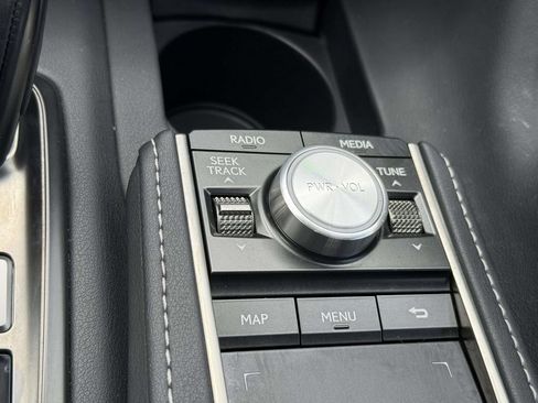 Used 2023 Lexus LC 500 Convertible w/ Touring Package RWD image 25