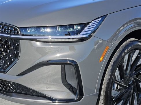 New 2026 Lincoln Nautilus Black Label w/ Jet Appearance Package image 8