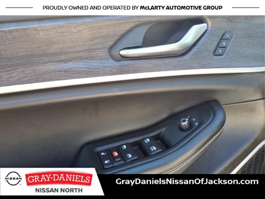 Used 2021 Jeep Grand Cherokee L Limited RWD image 12