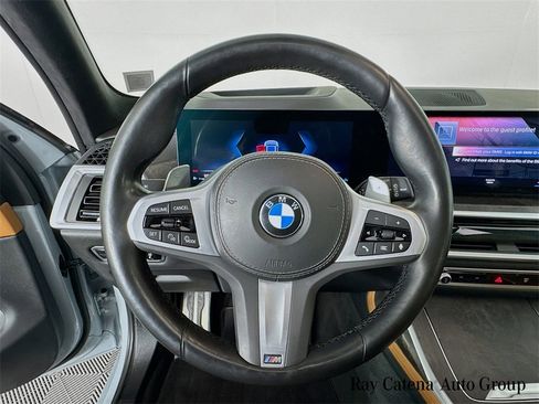 Used 2023 BMW X7 xDrive40i w/ M Sport Package image 11