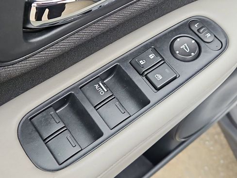 Certified 2022 Honda HR-V LX image 20