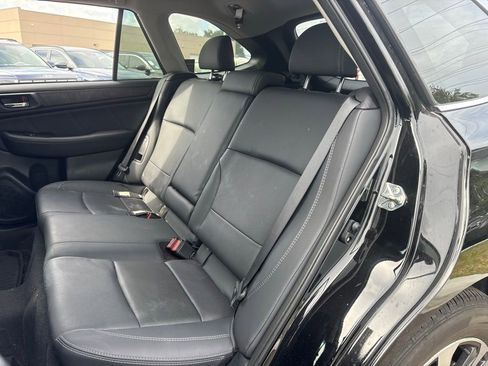 Used 2019 Subaru Outback 2.5i Limited w/ Popular Package #2 AWD/4WD image 11