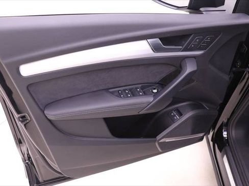 Certified 2024 Audi Q5 e Premium Plus w/ Premium Plus Package image 12