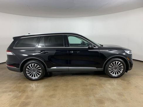 Used 2022 Lincoln Aviator AWD w/ Premium Package image 7
