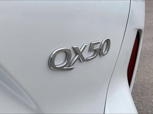 Used 2023 INFINITI QX50 Luxe FWD image 24